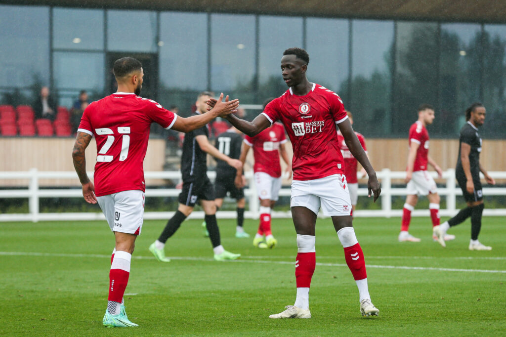 Soi kèo bóng đá Bristol City vs Leicester